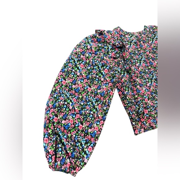 Sara Ruffle Puff Sleeve Floral Blouse Size Small - Picture 2 of 8